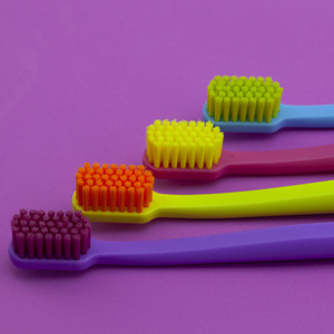 Набор из четырех зубных щеток Revyline SM6000 выгодно - Изображение #1, Объявление #1733937